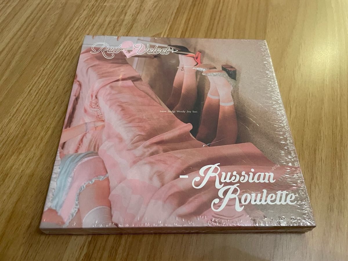 Cover of the Red Velvet: Russian Roulette album